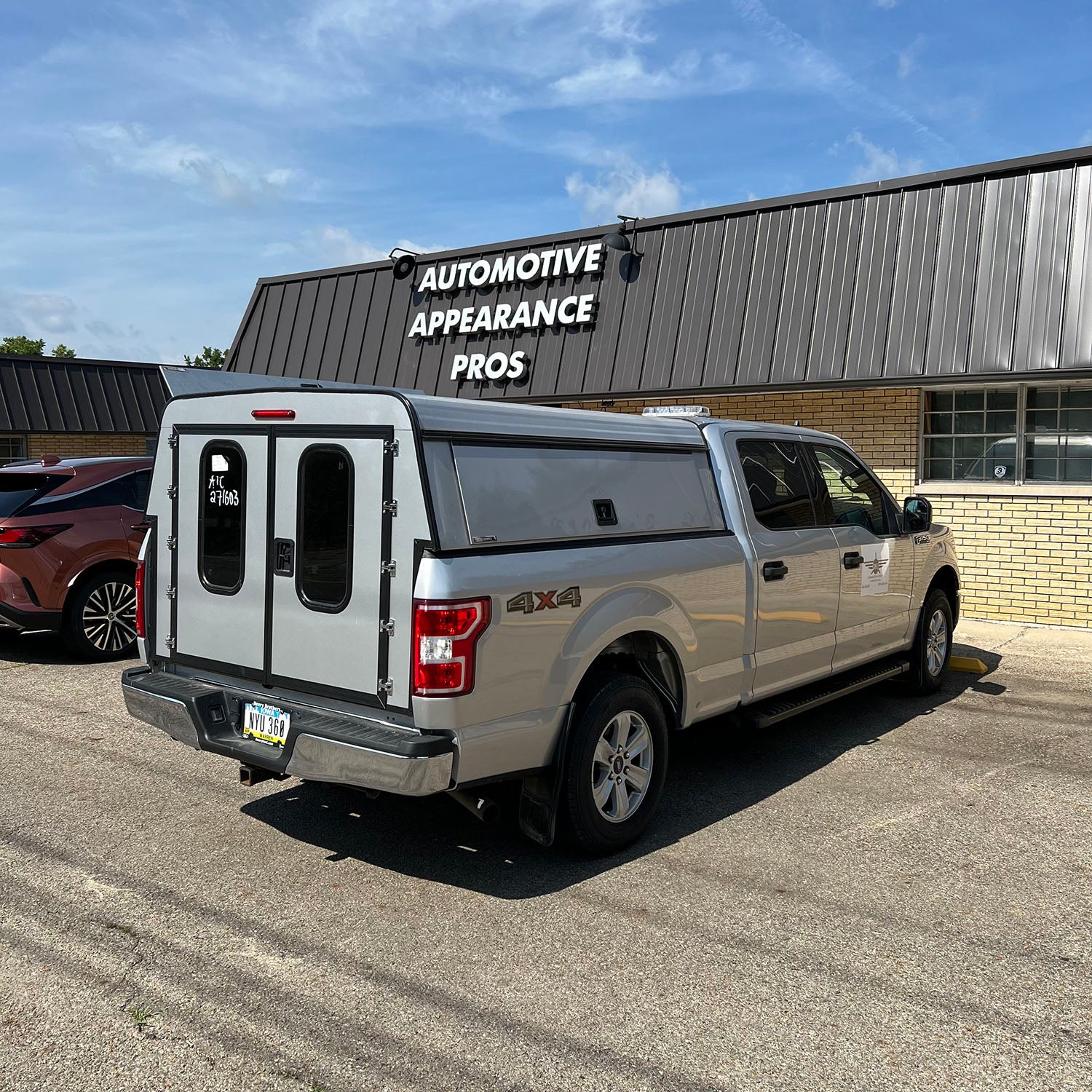 Truck with custom truck bed