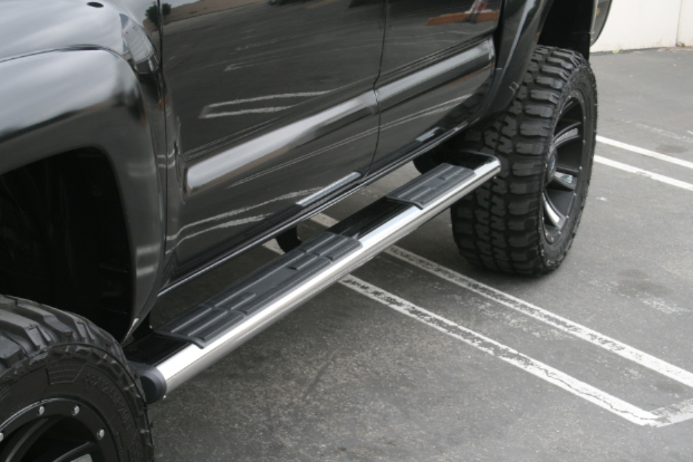 Round step bar with groove