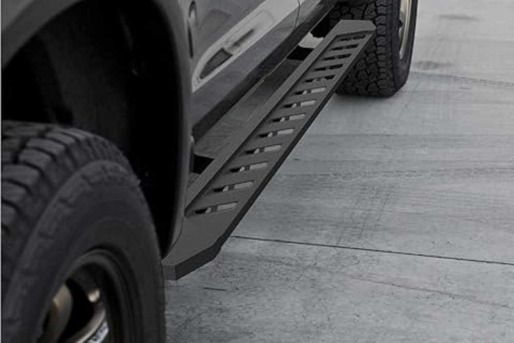 Featuring aluminum step bars